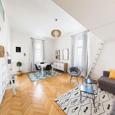 Boris' Old Town Apartment Prague